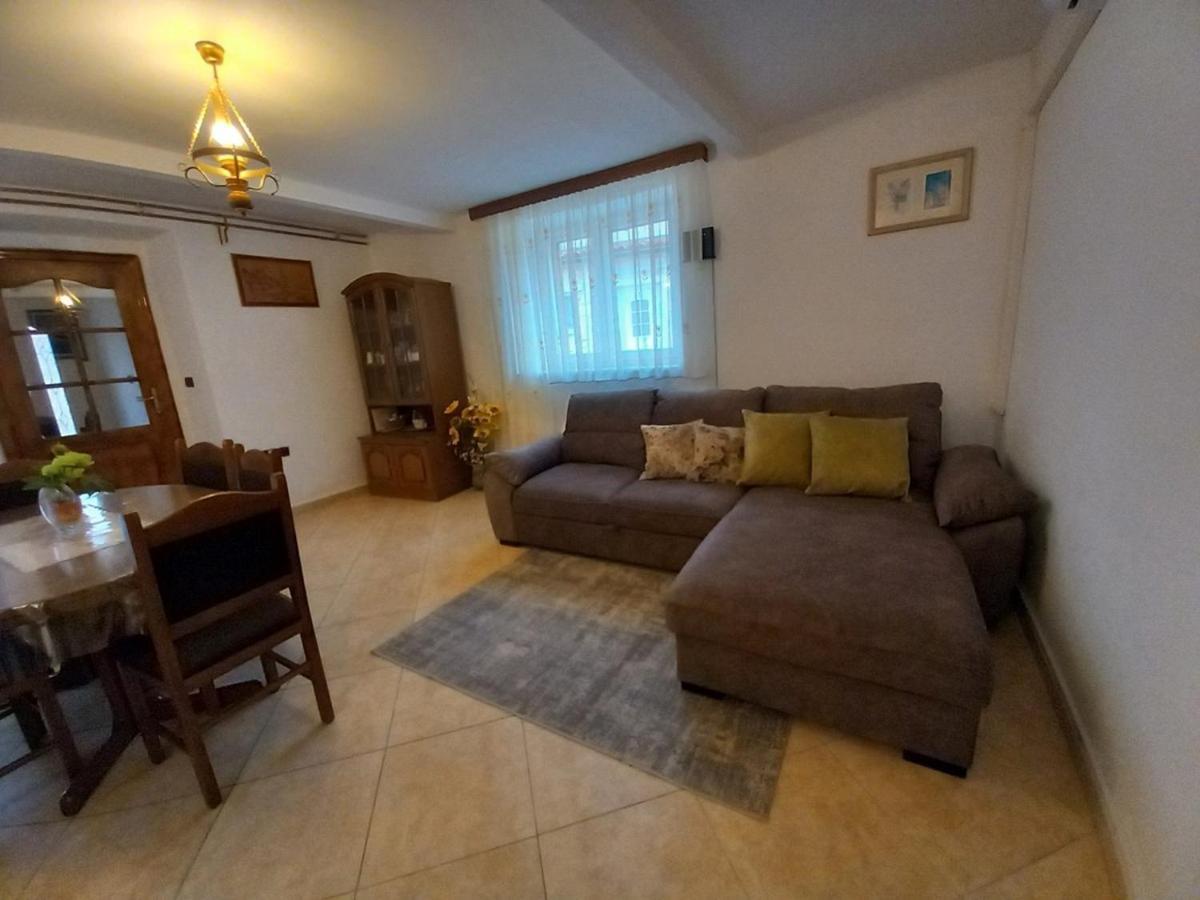 Apartments Faris Kanfanar Kültér fotó