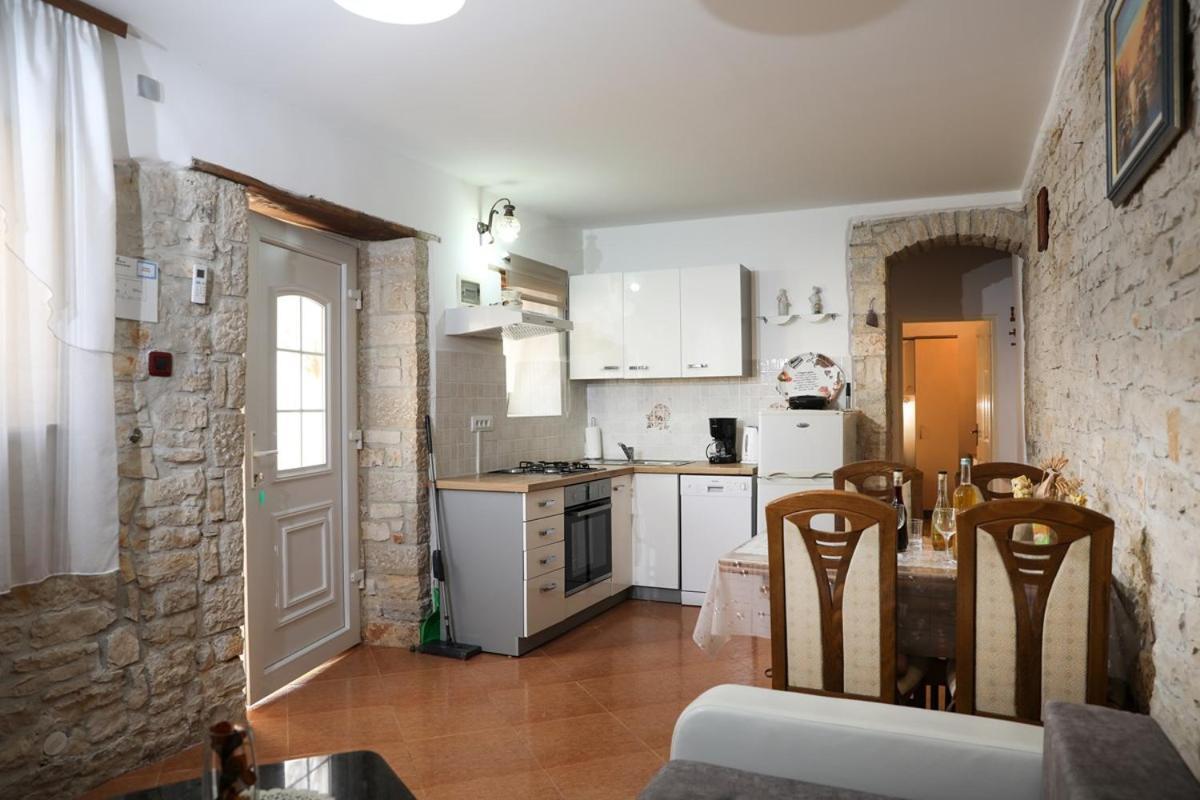 Apartments Faris Kanfanar Kültér fotó