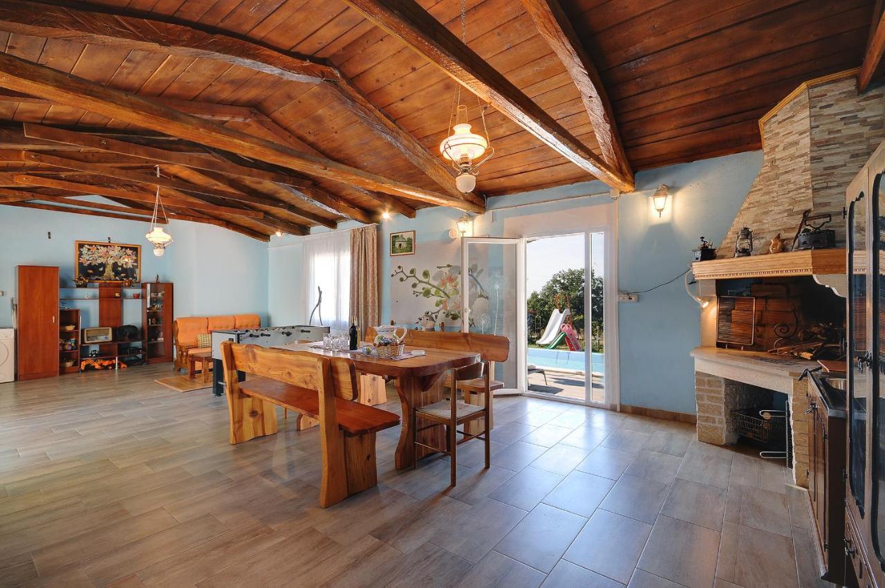 Apartments Faris Kanfanar Kültér fotó